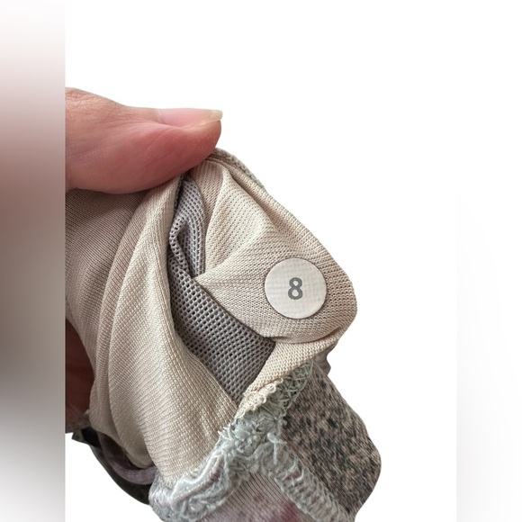 Lululemon Energy Bra Sugar Crush Multi Black Cherry Size 8 - Picture 9 of 9